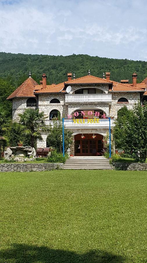 Bungalo Hotel Buzet Luaran gambar